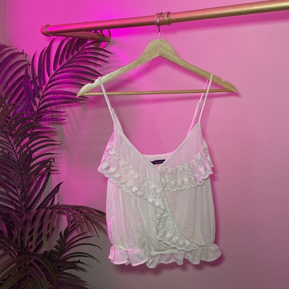 AMERICAN EAGLE - WHITE LACE V-NECK TANK TOP - Picture 12 of 16